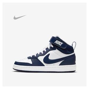 Nike Court Borough Mid 2
Size 2Y